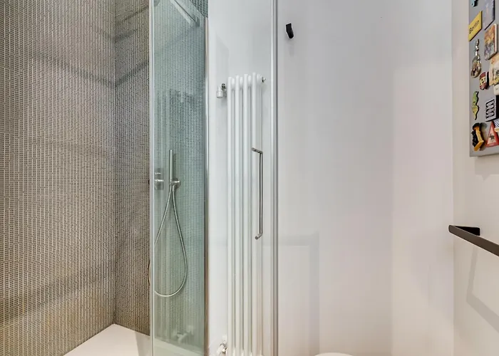 Modern Flat In Vatican
